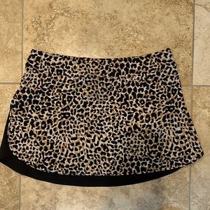Outdoor Voices OV LADIES tennis/running skirt leopard Medium